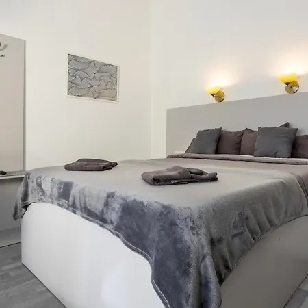 Apartment At The Opera Budapest